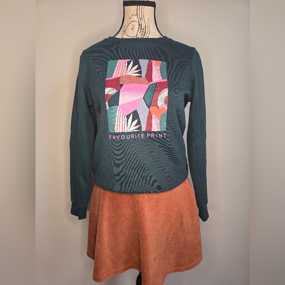 Vero Moda Tops - Vero Moda Teal Graphic Sweatshirt